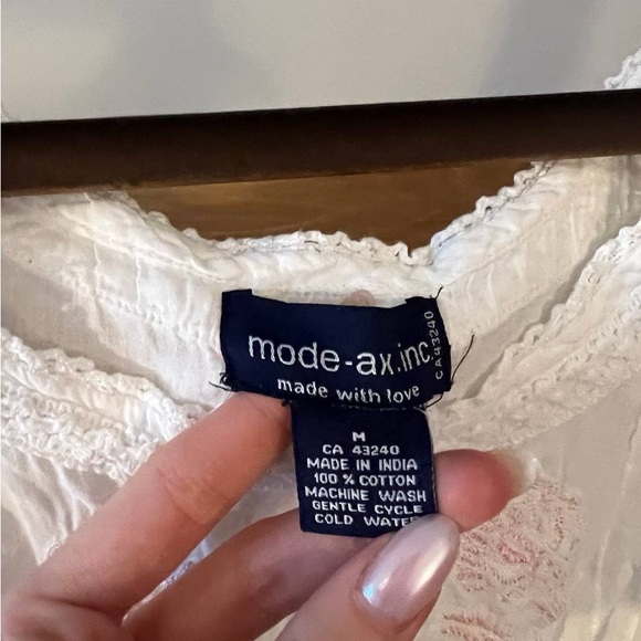 Vintage Elegant White Lace Trim Dress - Picture 6 of 7